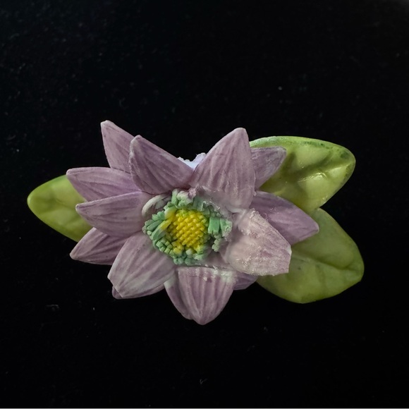 Ceramic Floral Pink Green Flower Leaf Vintage Brooch - Picture 8 of 8